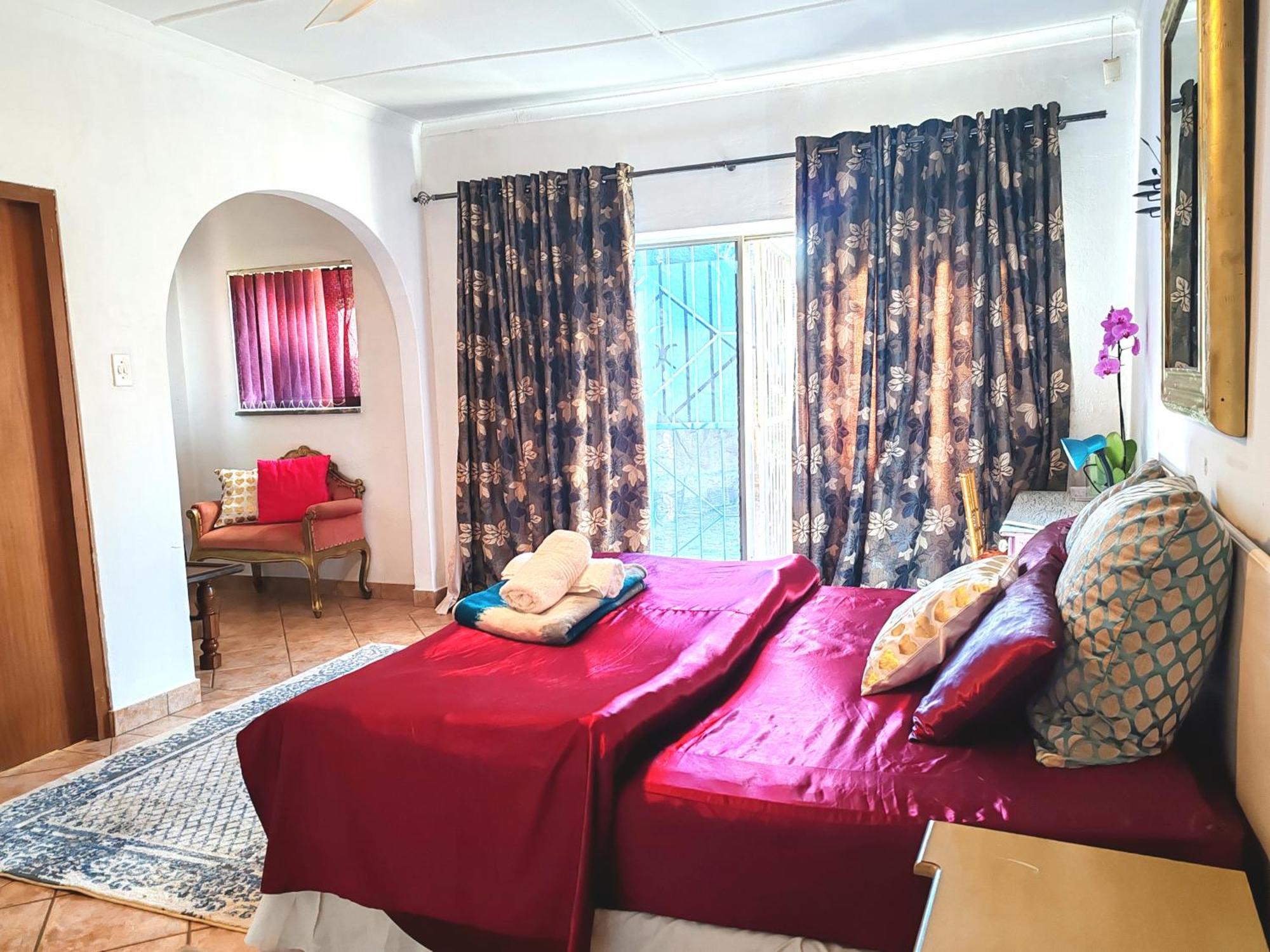 Sun And Stars Hotel Бенони Екстериор снимка