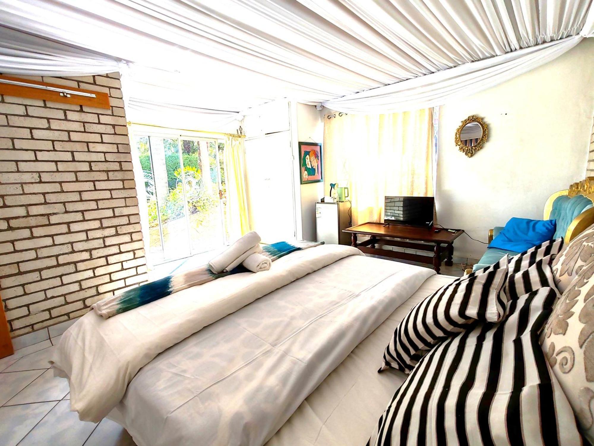 Sun And Stars Hotel Бенони Екстериор снимка