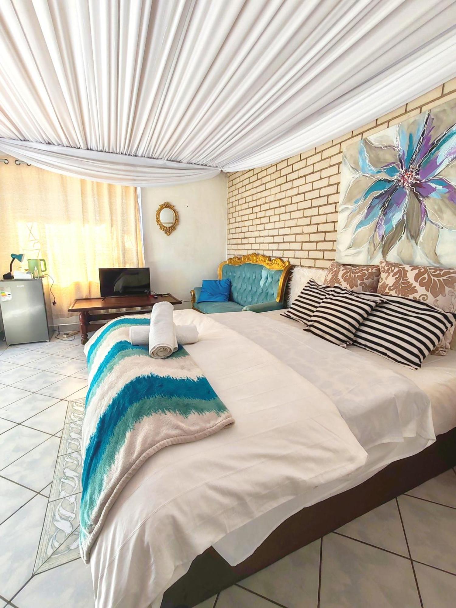 Sun And Stars Hotel Бенони Екстериор снимка